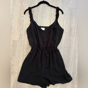 Aritzia Wildfred Romper Size Medium